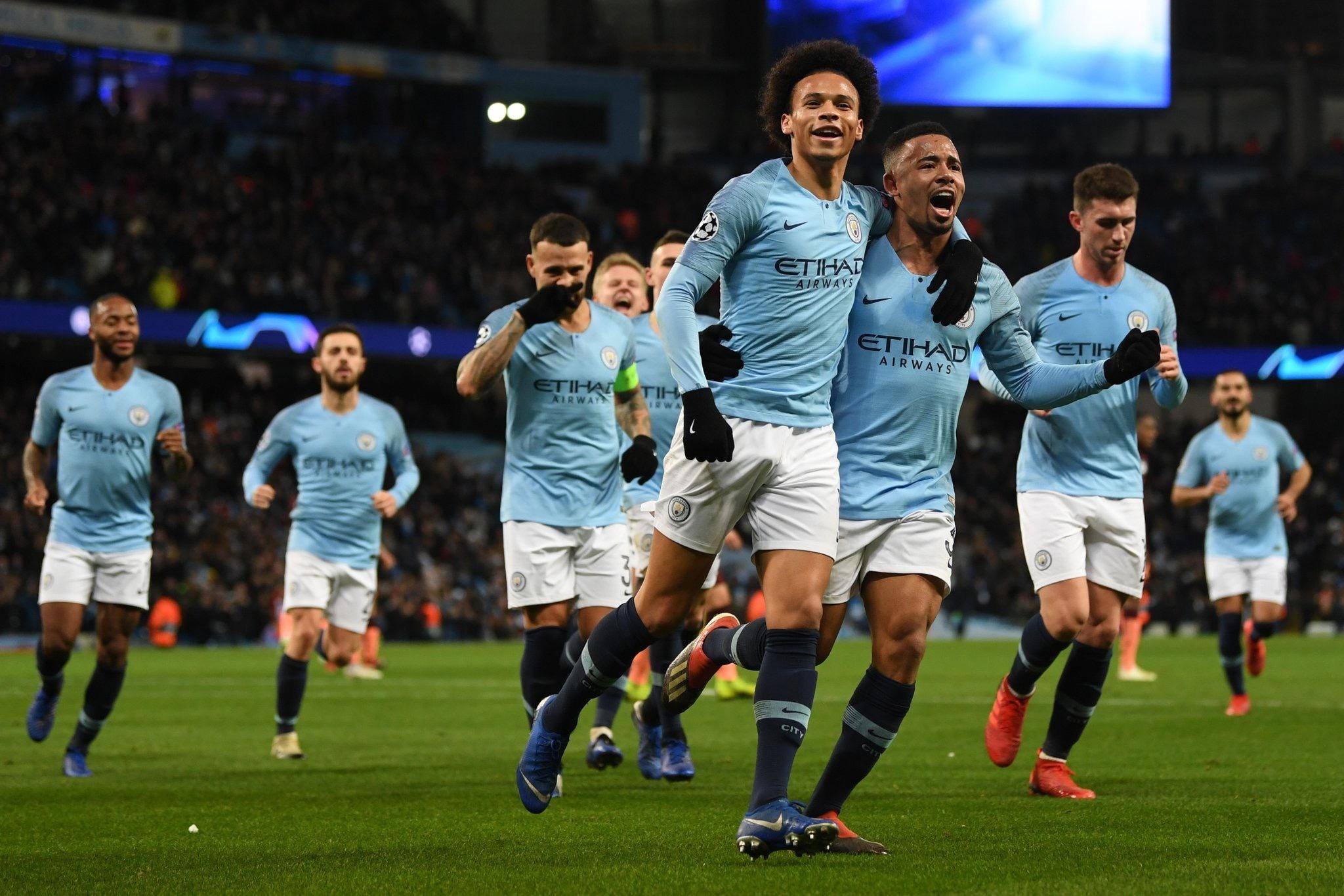 之出色而闻 之出色而闻